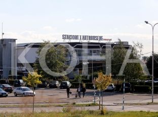 Stacionit të autobusëve i bllokohen vulat
