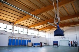Shkolla “Shkëndija” në Hajvali bëhet me sallë të re të edukatës fizike