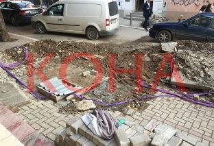  Rruga “Rexhep Luci” mbetet në gjendje të rëndë nga punimet e “Termokosit”