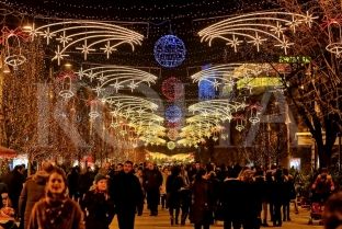  Komuna ndan 50 mijë euro për ndriçim, por dritat nuk ndizen më 28 nëntor [video]