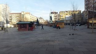 Pas festës pastrohen sheshet [foto]