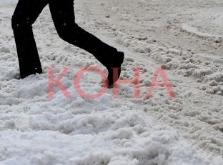 Komuna e Prishtinës kërkon nga banorët të heqin borën para shtëpive