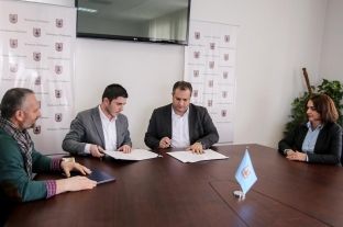 Komuna e Prishtinës lidh marrëveshje me Rrjetin e Kosovës për Arsim dhe Punësim