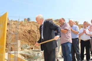 Në Prizren nis ndërtimi i banesës së tretë për kategoritë e dala nga lufta