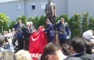 Përurohet në Klinë shtatorja e Ndue Përlleshit