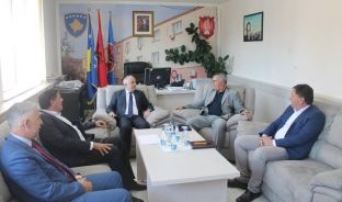 Ministria e Infrastrukturës mbështet me 1 milion euro ndërtimin e rrugës Sllovi - Malësi e Zhegovcit
