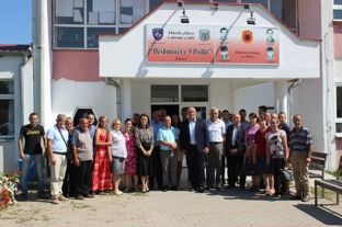 Nis rivitalizimi i objektit shkollor në Smirë të Vitisë