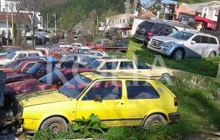 Peja nxjerr në ankand publik makinat e konfiskuara para 2 vjetësh