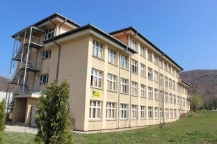 PDK-ja në Malishevë akuzon zyrtarët arsimorë për fshehje vendesh të punës në 13 shkolla