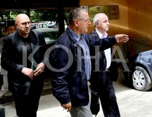 Kryetari i Kaçanikut mban kontakt me Xhabir Zharkun