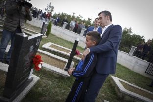 Kryeparlamentari Veseli bëri homazhe në Abri të Epërme