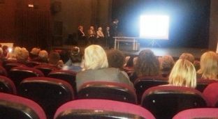 Në Gjilan cikël ligjëratash mbi rrezikun e prekjes nga kanceri i gjirit