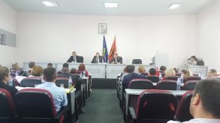 Këshilltarja e pavarur e pakënaqur me gjendjen aktuale në Suharekë, dorëhiqet