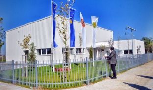Veliu inspekton punimet në ndërtimin e Qendrës për Grumbullimin e Pemëve dhe Perimeve