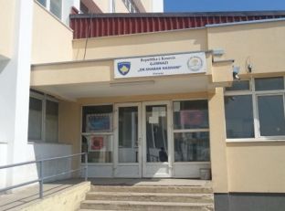 Pezullohen 20 nxënës problematikë të gjimnazit gjuhësor