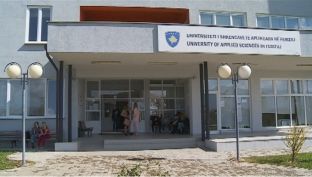 ”Demokracia studentore” paralajmëron padi ndaj rektorit të Universitetit të Ferizajt