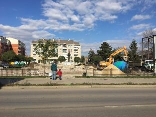 Filluan punimet në rindërtimin e sheshit “Aziz Zhilivoda” në Obiliq