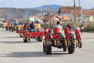Gjilani shpërndan mekanizim për 70 familje bujqësore