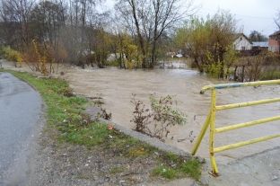 Reshjet e shiut rëndojnë gjendjen në Podujevë, ngritet shtabi emergjent
