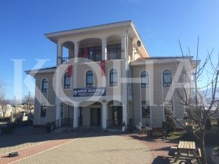 Arrest shtëpiak për drejtorin e Kadastrës dhe të pandehurin tjetër