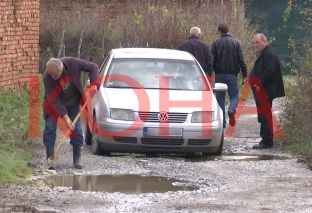  Banorët e Shalës në Lipjan thonë se për asfalt morën veç premtime [video]