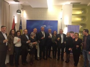 Ish-kryetari i Nismës me 14 anëtarë i bashkohen PDK-së