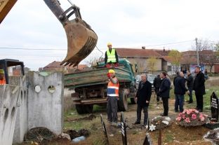 Nis rindërtimi dhe konservimi i varrezave të qytetit në Gjilan