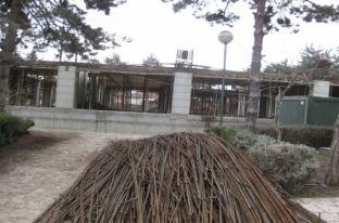  Zvarritet edhe më tej finalizimi i objektit të bibliotekës së Gjilanit