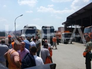 Punëtorët e ”Ekohigjienës” në Gjilan ndërprenë bojkotin