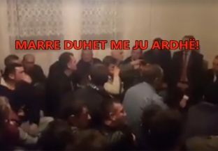 Banorët e Abrisë “kryqëzojnë” Lladrovcin dhe Demakun [video]