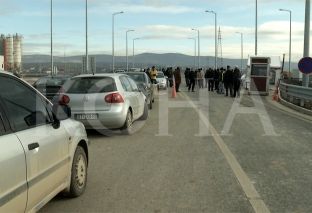 Për 7 ditë banorët e Babushit kanë bllokuar punën në autostradën “Arbën Xhaferi” [video]