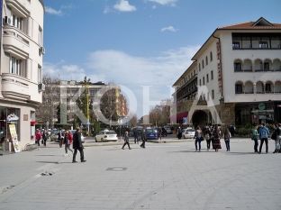 Peja shënon rritje shpenzimesh për udhëtimet jashtë vendit