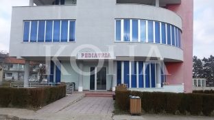 Zvarritet prej 2 vjetësh instalimi i ujit në dhoma të Pediatrisë