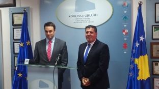 Ruairi O’Connell interesohet për zhvillimet në Gjilan