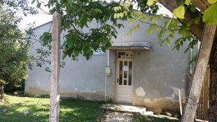 Shumica e ambulancave të fshatrave të Klinës jofunksionale