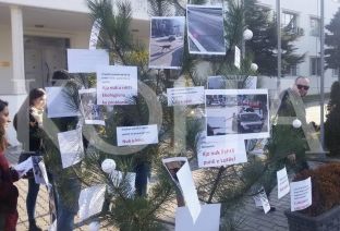 Vetëvendosje stolis bredhin me premtimet e parealizuara të kryetarit të Gjilanit