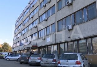 Opozita në Fushë Kosovë akuzon Komunën se investoi miliona në objekte jofunksionale [video]