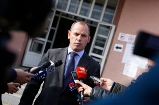 Lladrovci u kërkon drejtorëve me aktakuza lirimin e posteve të tyre