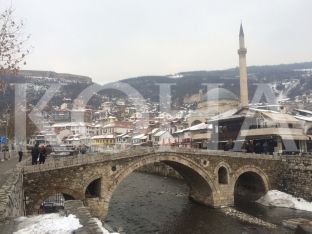 39 mësimdhënës të Shkollës ekonomike, ende jashtë listës së pagave