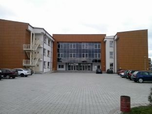 Problemet me ngrohje shkaktojnë reduktimin e orarit mësimor