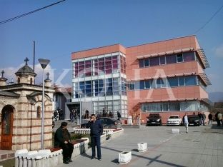 Dy vjet pas ndryshimit të statutit, ekzekutivit të Graçanicës i shtohen 2 drejtori të reja