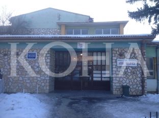 Pezullim dhe vërejtje për 5 nxënës që dëmtuan inventarin e shkollës