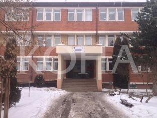 Materniteti përballet me mungesë personeli