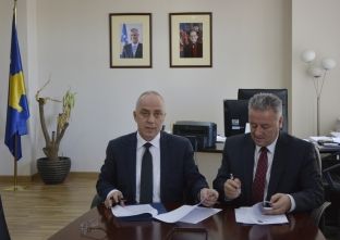 Mbi 2 milionë euro për asfaltime të rrugëve rajonale në Ferizaj