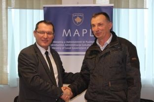MAPL e Deçani bashkëndërtojnë rrugën e shkollës në Rastovicë
