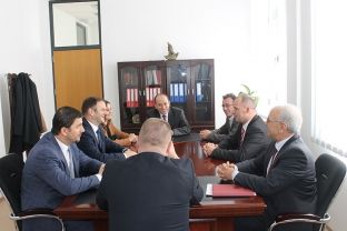 Kuçi i premton Lladrovcit finalizim të projekteve të planifikuara nga Qeveria për këtë vit
